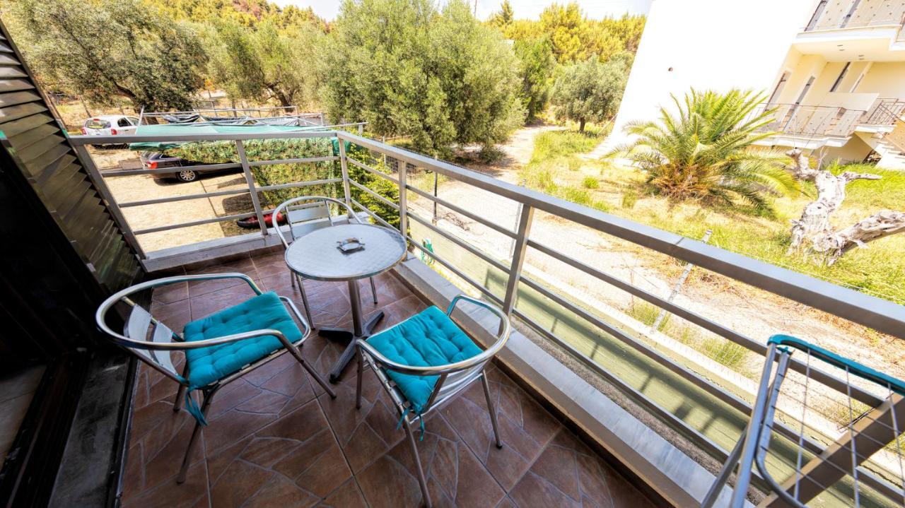 Salonikiou Beach Apartments Akti Salonikiou Exteriör bild