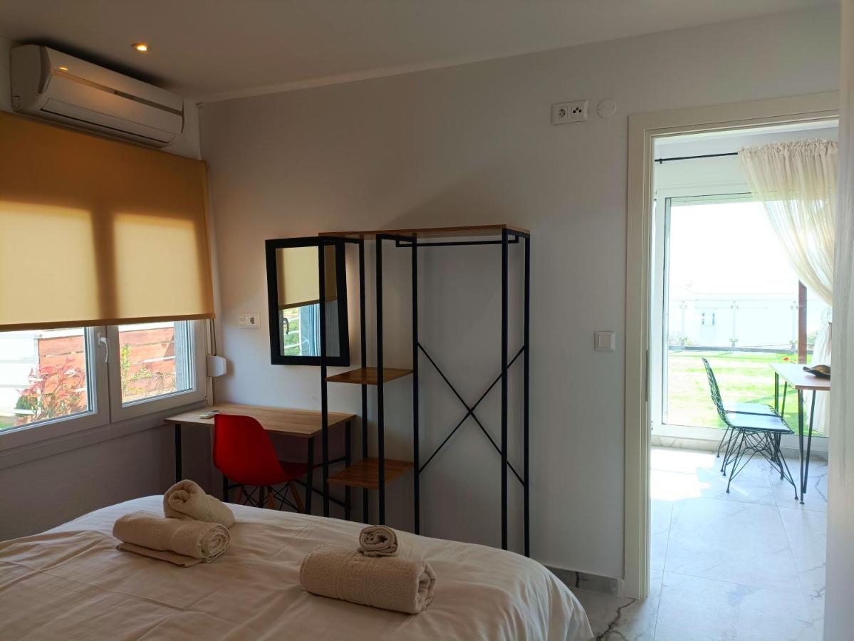 Salonikiou Beach Apartments Akti Salonikiou Exteriör bild